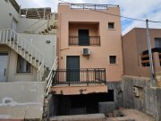 Koutouloufari Kreta, Koutouloufari: Haus im Dorfzentrum mit großer Dachterrasse mit herrlichem Blick auf Hersonissos und das Meer zu Haus